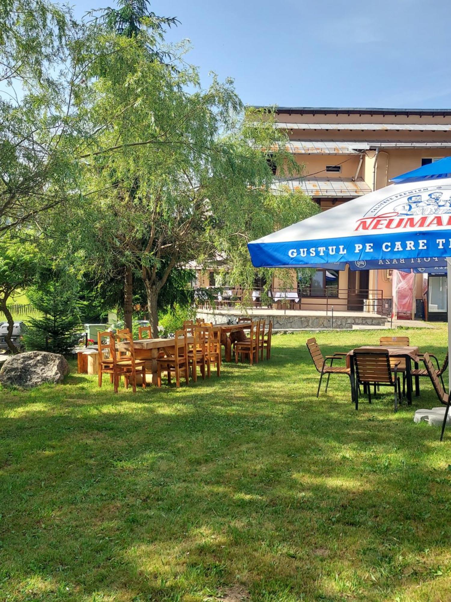Pensiunea La Taverna Traisteni Экстерьер фото