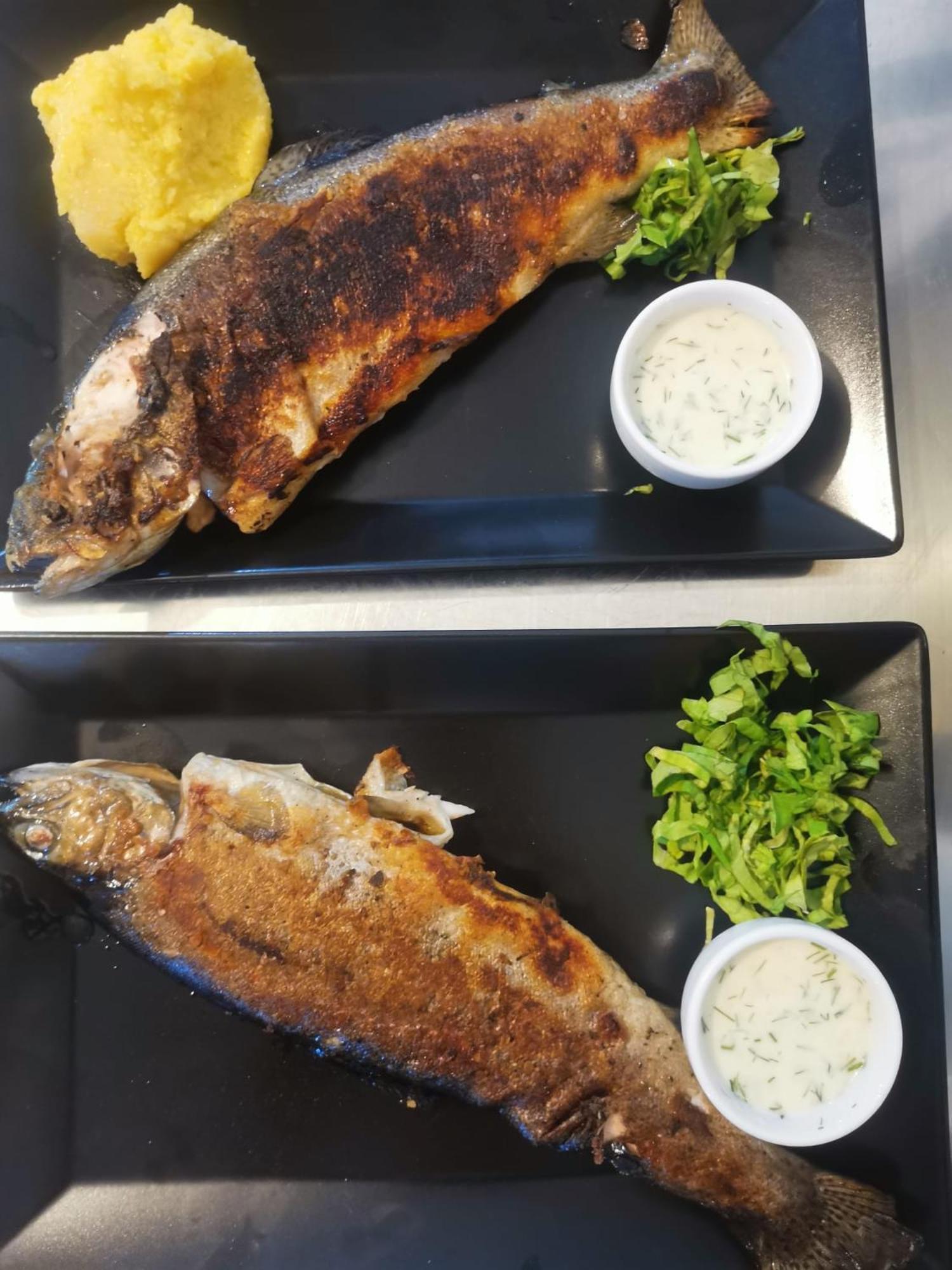 Pensiunea La Taverna Traisteni Экстерьер фото